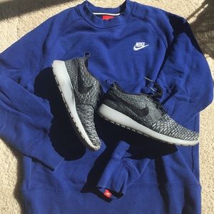NIKE WM Destroyed Sweatshirt Look in M